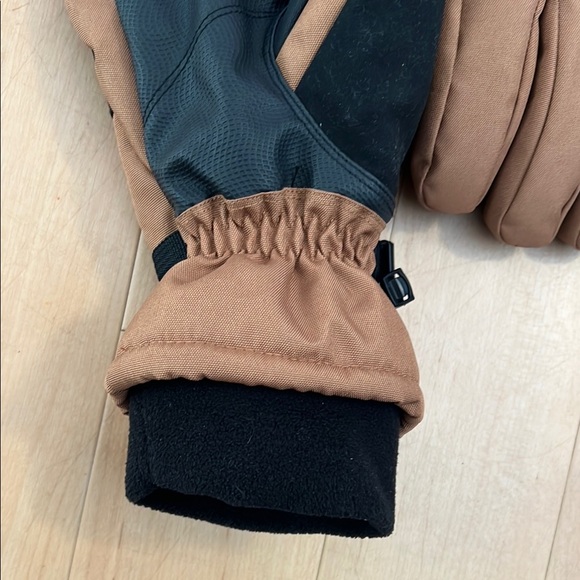 Carhartt Men's Brown Insulated Gloves - Picture 5 of 11